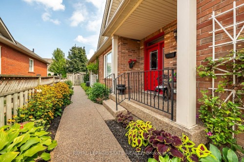 159 Thoroughbred Boulevard, Hamilton, ON 