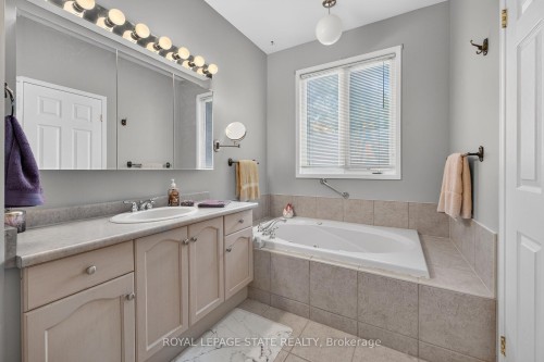 159 Thoroughbred Boulevard, Hamilton, ON 