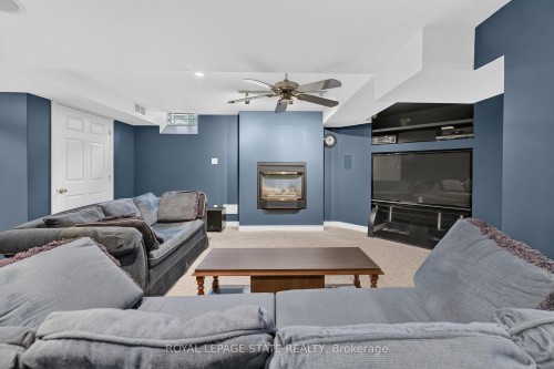 159 Thoroughbred Boulevard, Hamilton, ON 