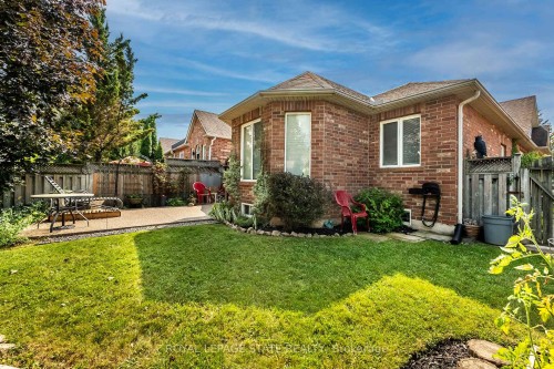 159 Thoroughbred Boulevard, Hamilton, ON 