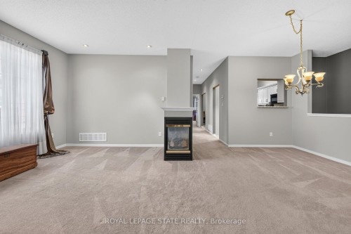 159 Thoroughbred Boulevard, Hamilton, ON 