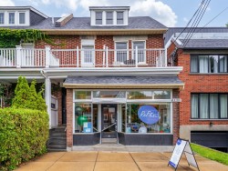141  - 141B Av. Westminster N.  Montréal-Ouest, QC H4X 1Z3