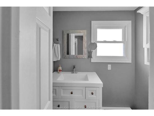 17 Willowmac Avenue, Chatham, ON 