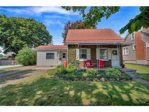 17 Willowmac Avenue, Chatham, ON 