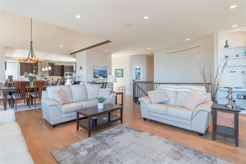 3304 Chemoy Rd, Chemainus, BC 