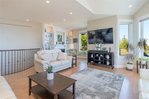 3304 Chemoy Rd, Chemainus, BC 