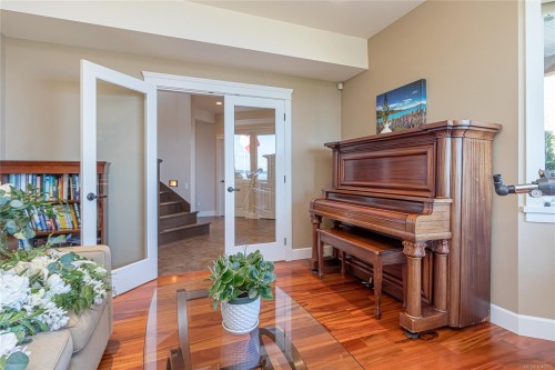 3304 Chemoy Rd, Chemainus, BC 