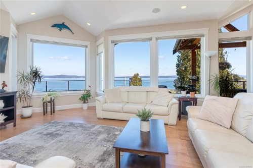 3304 Chemoy Rd, Chemainus, BC 
