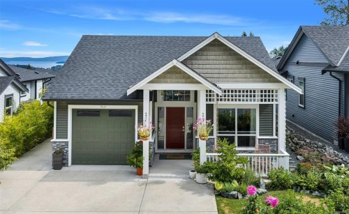 913 Craig Rd, Ladysmith, BC 