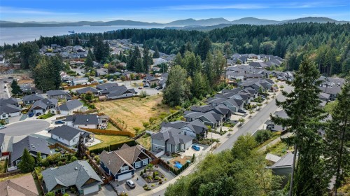 913 Craig Rd, Ladysmith, BC 