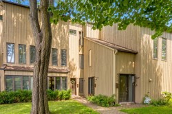 4114 Rue de la Seine  Laval (Chomedey), QC H7W 2S3