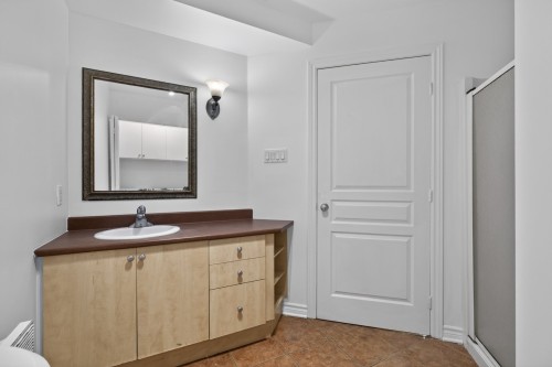 Salle de bains - 7-1425 Rue Leclair, Montréal (Verdun/Île-Des-Soeurs), QC 
