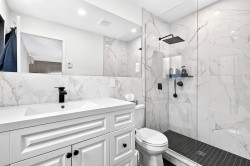 Master Bathroom - 