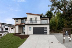 4949 Dixon Lane Lantzville, BC V0R 2H0