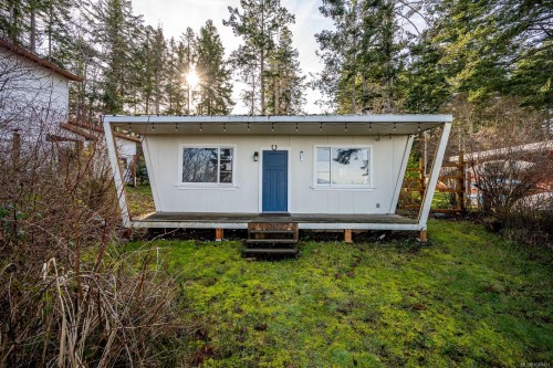 1426 Wilkinson Rd, Comox, BC 