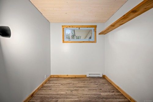 1426 Wilkinson Rd, Comox, BC 