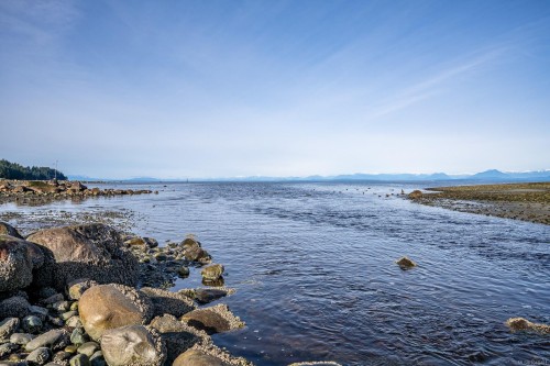 1426 Wilkinson Rd, Comox, BC 