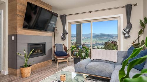 206 Vineyard Way, Vernon, BC 