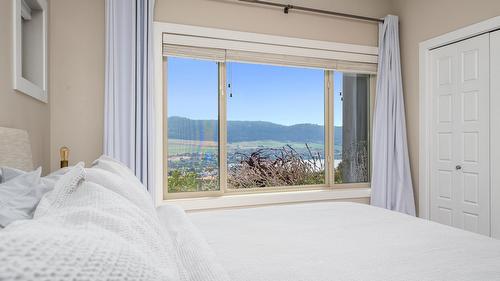 206 Vineyard Way, Vernon, BC 