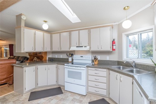 1071 Bourban Rd, Mill Bay, BC 