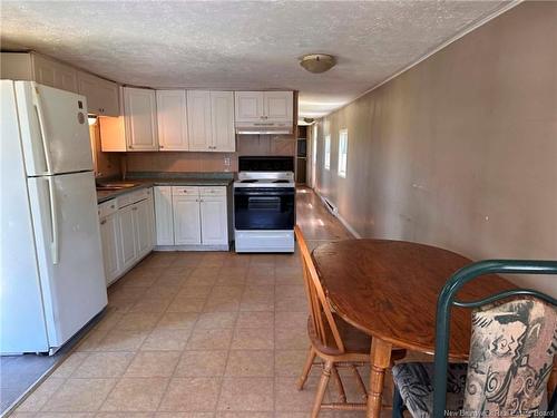 15 Hedgeview Dr, Fredericton, NB 