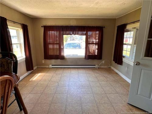 15 Hedgeview Dr, Fredericton, NB 