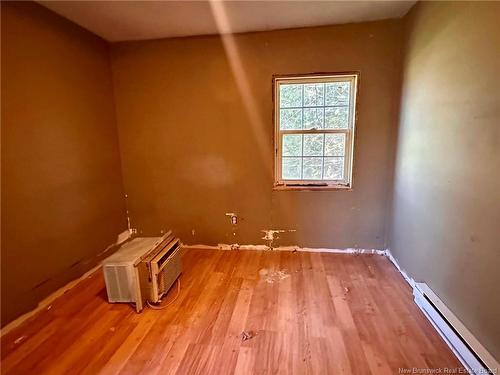 15 Hedgeview Dr, Fredericton, NB 