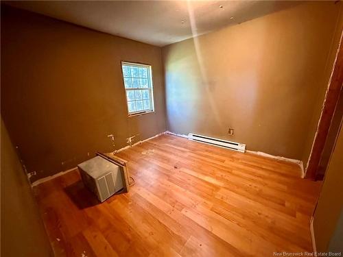15 Hedgeview Dr, Fredericton, NB 