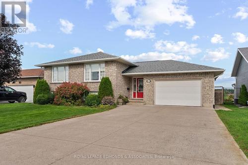 626 MOSS DRIVE  Pembroke, ON K8A 8R7