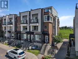 547 OZAWA PRIVATE  Ottawa, ON K1K 4Z8