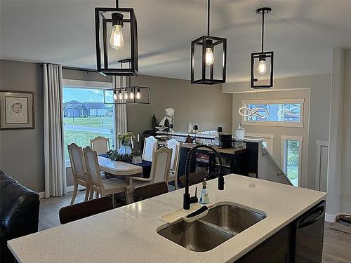 21 Bartman Dr, St Adolphe, MB 