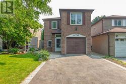 43 BARRETT CRESCENT  Ajax, ON L1T 2C4