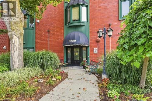 1009 QUEENSTON Road Unit# 217  Cambridge, ON N3H 3K7