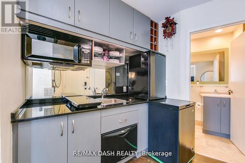 2411 - 1 KING STREET W , Toronto, Ontario M5H 1A1 4