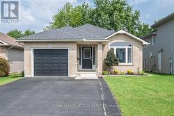 15 LANDON AVENUE  Norfolk, ON N3Y 5J8