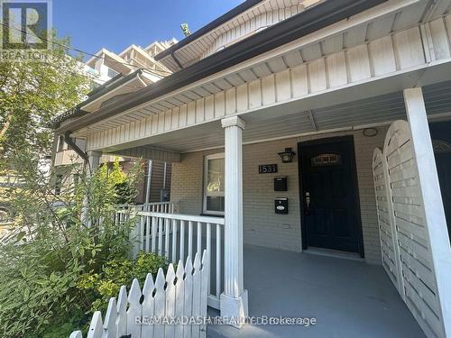 UPPER - 1531 QUEEN STREET E , Toronto, Ontario M4L 1E5 2