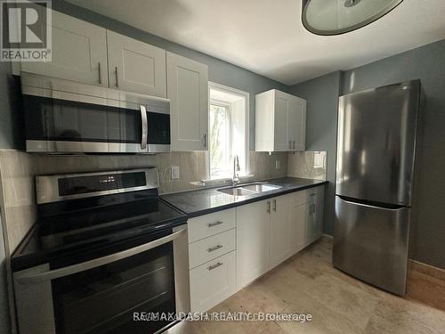 UPPER - 1531 QUEEN STREET E , Toronto, Ontario M4L 1E5 3