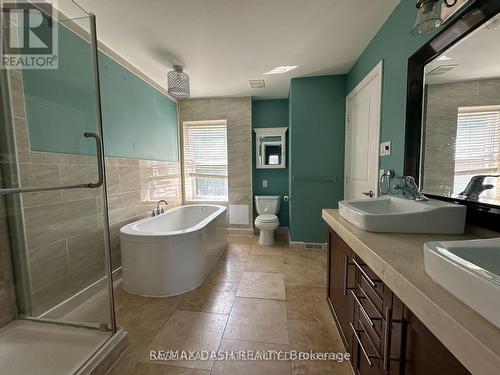 UPPER - 1531 QUEEN STREET E , Toronto, Ontario M4L 1E5 4