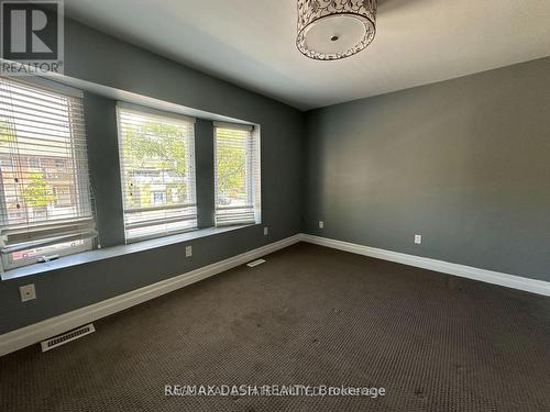 UPPER - 1531 QUEEN STREET E , Toronto, Ontario M4L 1E5 5