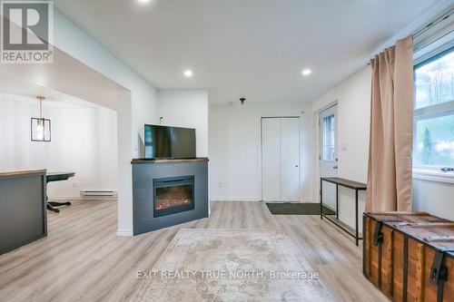 27 Nida Drive, Tiny, ON 