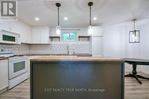 27 Nida Drive, Tiny, ON 