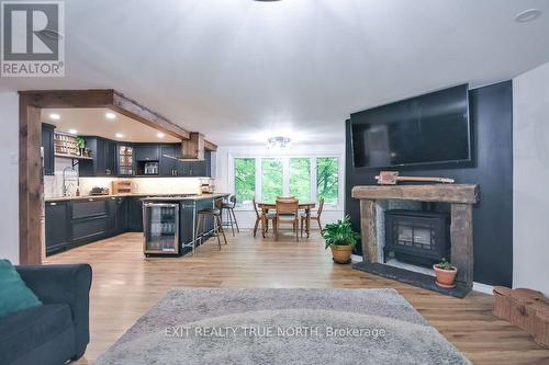 27 Nida Drive, Tiny, ON 