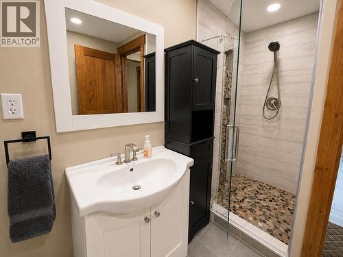 3981 Eagle Bay Road, Eagle Bay, BC 