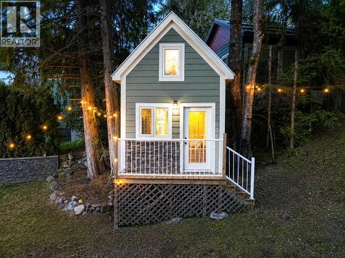3981 Eagle Bay Road, Eagle Bay, BC 
