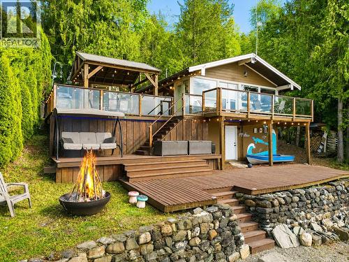 3981 Eagle Bay Road, Eagle Bay, BC 