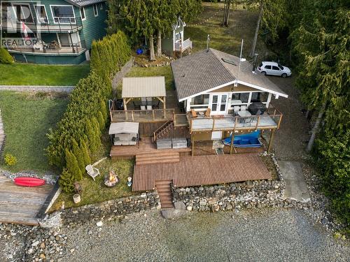3981 Eagle Bay Road, Eagle Bay, BC 