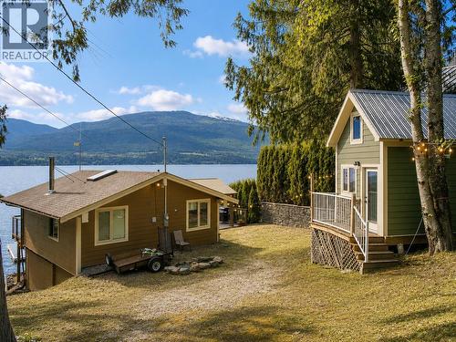 3981 Eagle Bay Road, Eagle Bay, BC 