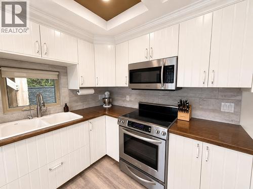 3981 Eagle Bay Road, Eagle Bay, BC 