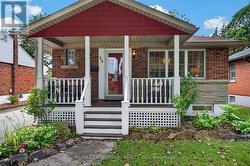 24 CASTLEFIELD DRIVE  Hamilton, ON L8T 3R2