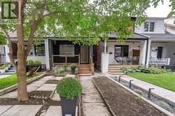 100 ROSETHORN Avenue  Toronto, ON M6N 3L1
